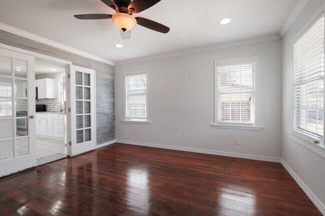 Building Photo - 234 Readwell Unit 1