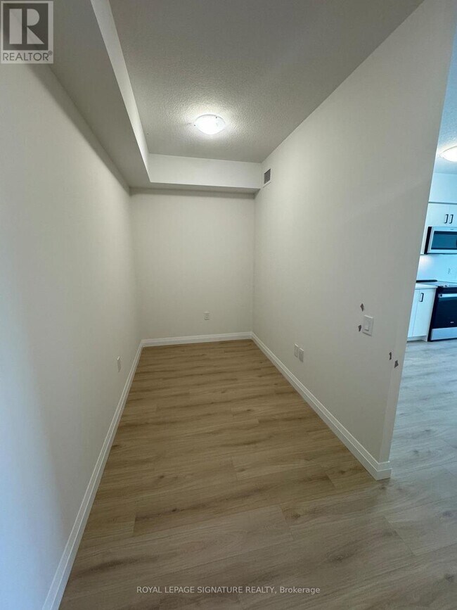 Photo du bâtiment - 93 Arthur St S