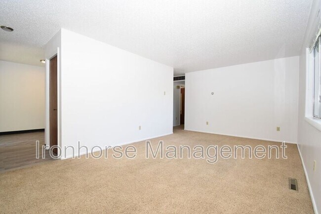 Foto del edificio - 411 N 16th Ave