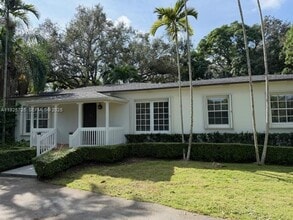 Building Photo - 7550 SW 67th Ave