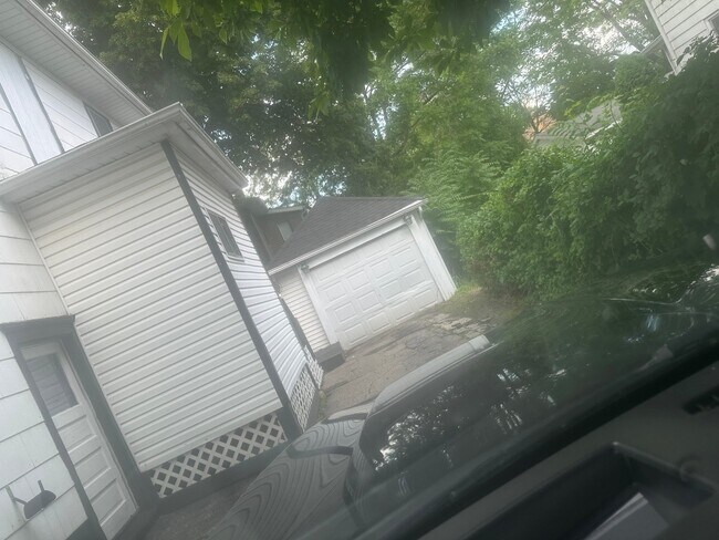 Foto del edificio - 615 W Morrell St