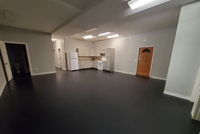 Foto del edificio - 1121 Roth Ln