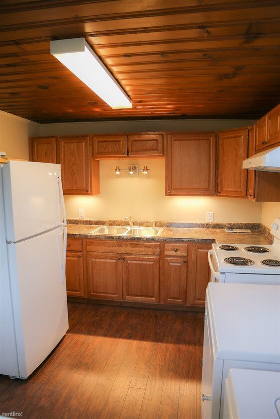 2 br, 1 bath - 3249 Central St Apt 1 - 2 br, 1 bath  - 3249 Central St Apt 1