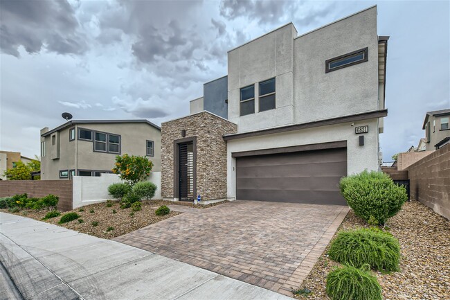 Building Photo - 6821 Boulder Canyon St