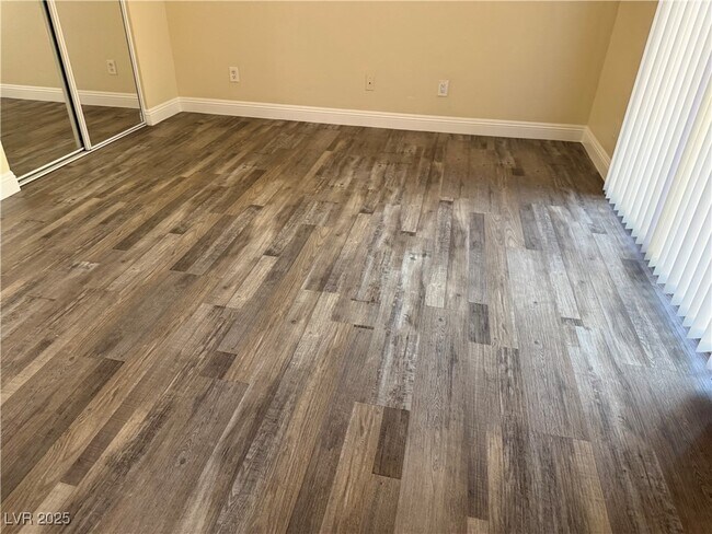 Building Photo - 708 Cozy Canyon Dr