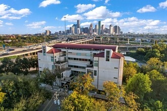 Building Photo - 102 Quitman St
