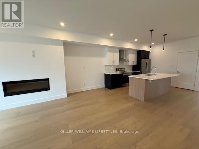 Building Photo - 4254 Lismer Ln