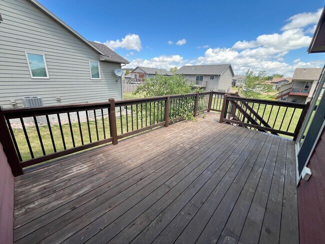Foto del edificio - Gorgeous 4 Bed/3 Bath Home in Great Location!