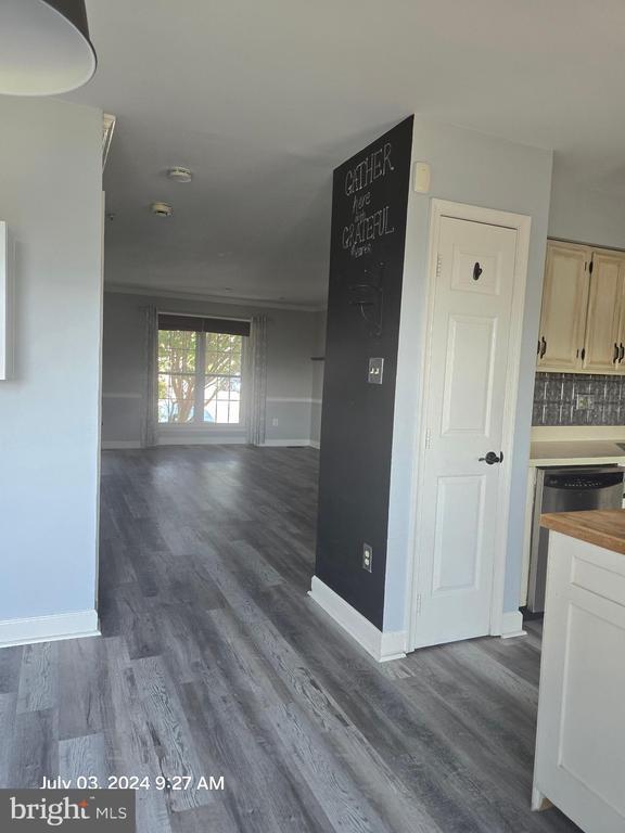 Building Photo - 6338 Towncrest Ct