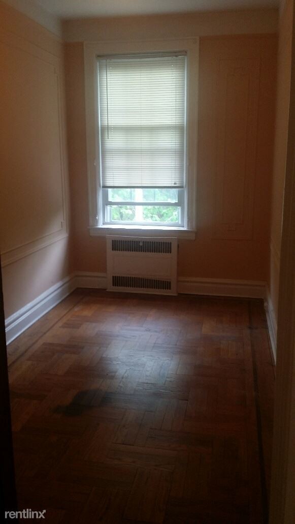 Foto del edificio - 2 br, 1 bath  - 8859 82nd Ave