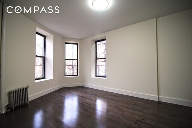 Foto del edificio - 352 W 115th St