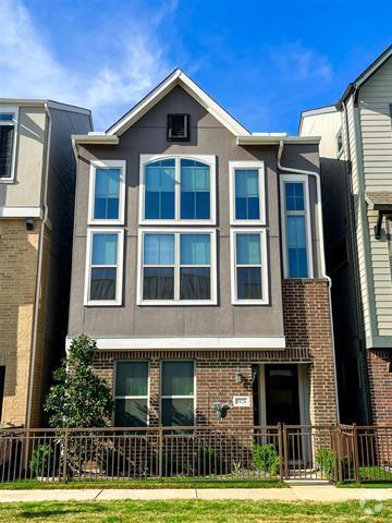 Building Photo - 1026 Manacor Ln