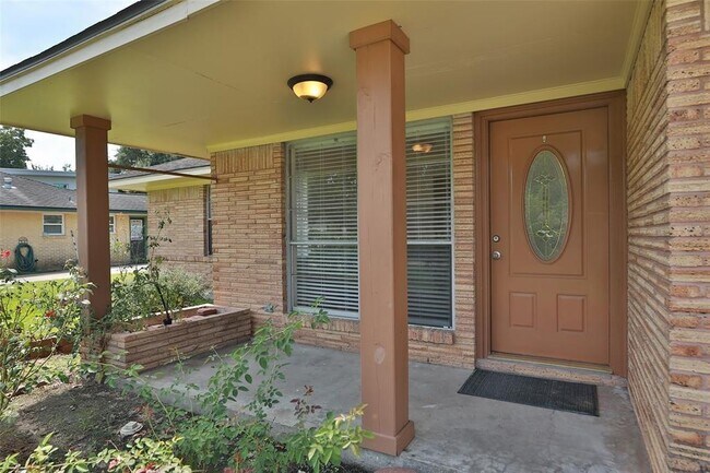 Foto del edificio - 10306 Oboe Dr