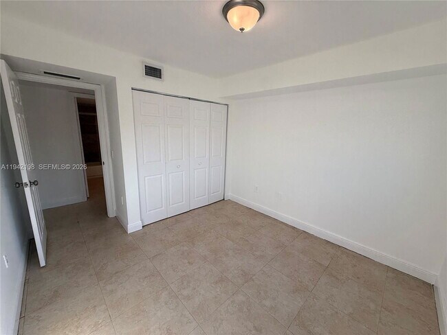 Foto del edificio - 15460 SW 284th St