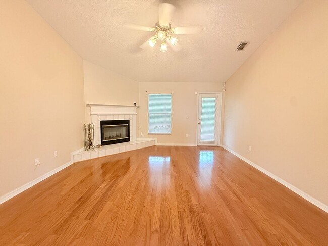 Foto del edificio - 778 Hamm St NW