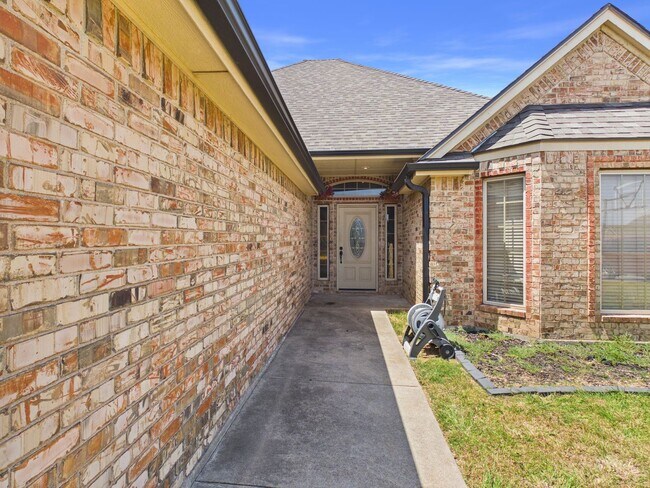 Foto del edificio - 319 SW Coral Ave