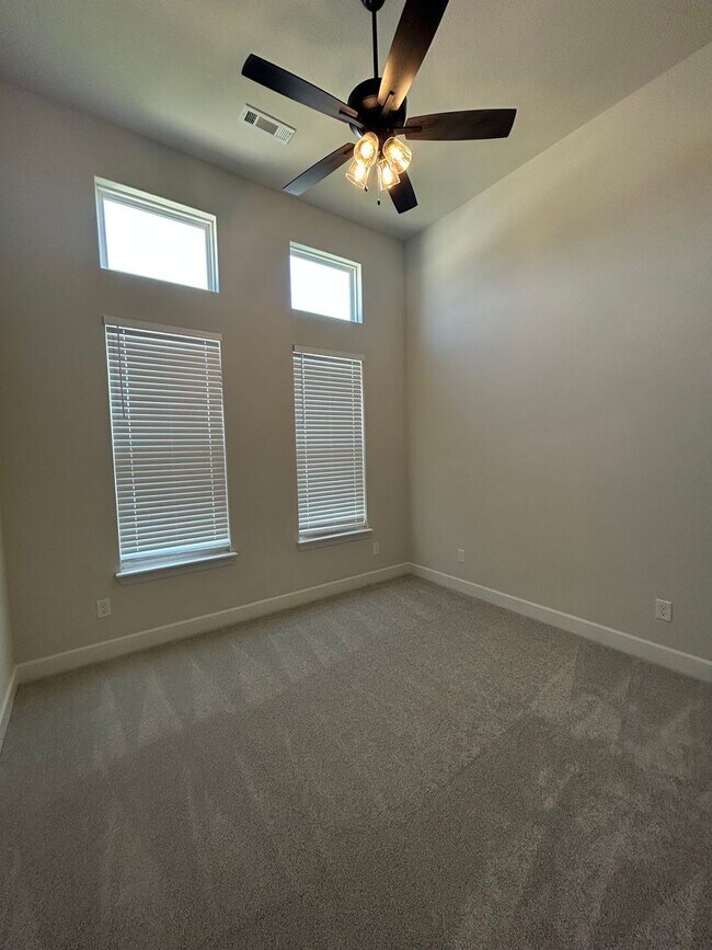 Foto del edificio - Beautiful Modern Home in Pea Ridge!