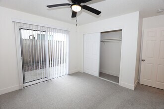 Building Photo - The Grove Apartments