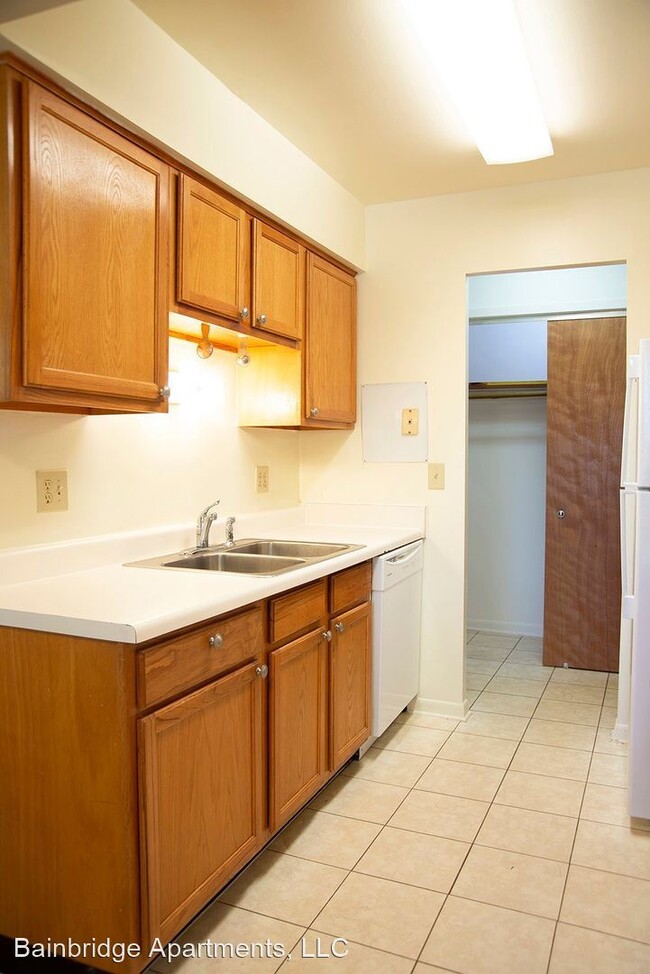 Building Photo - 290 Beau Dr