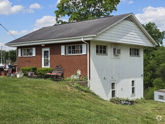Building Photo - 7914 Hall Ridge Rd