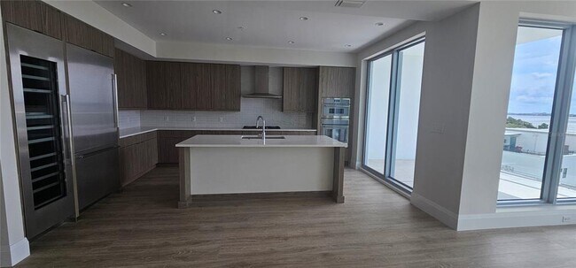 Foto del edificio - 2910 W Barcelona St