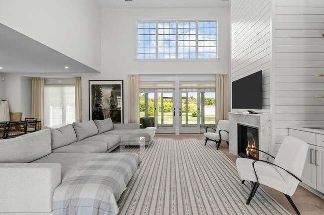 Building Photo - 45 Carnegie Abbey Ln