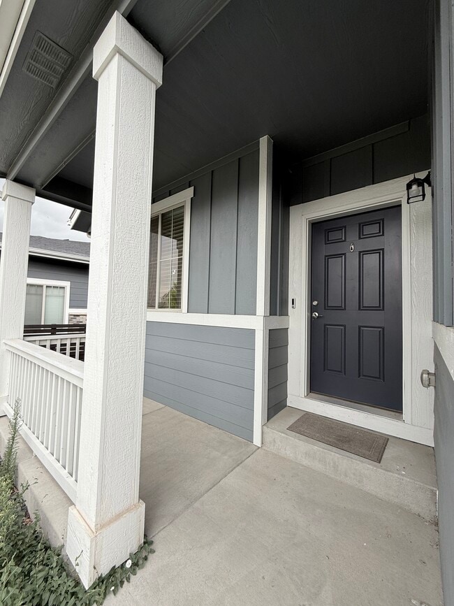 Cute Front Porch - 26987 E Maple Ave