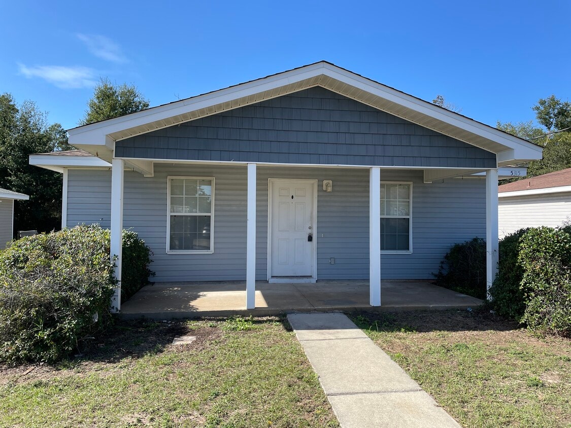 Primary Photo - 5315 Cartier Dr