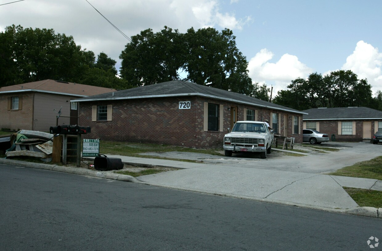 Primary Photo - 720 E Garden St