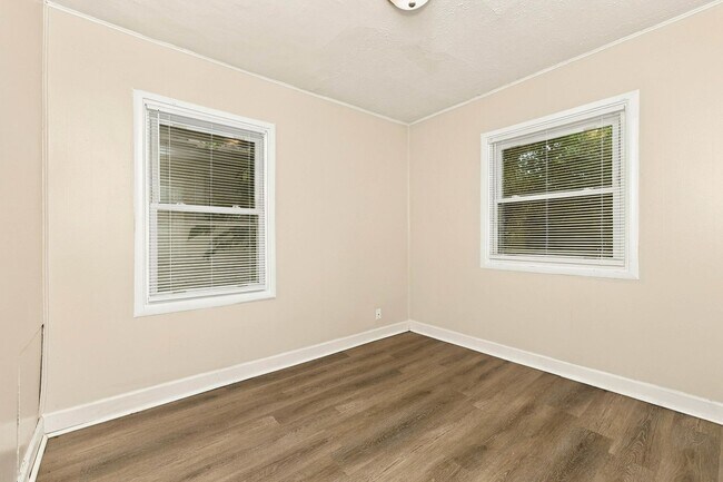 Foto del edificio - 941 Westwood Ave