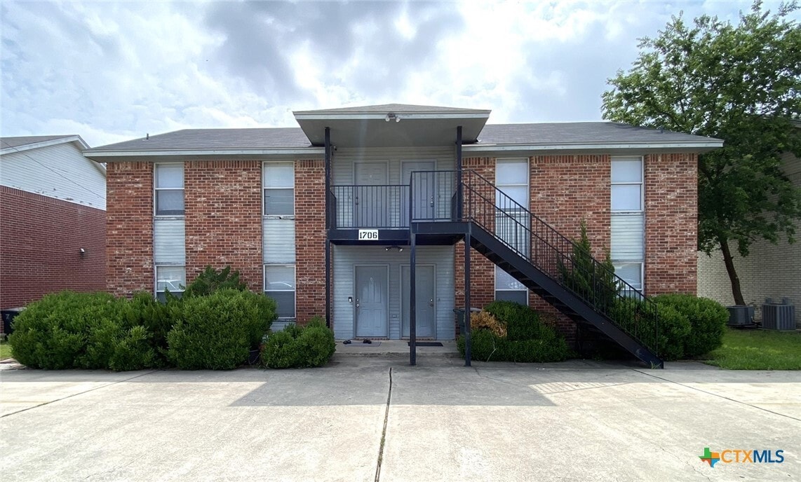 Foto principal - 1706 Windward Dr