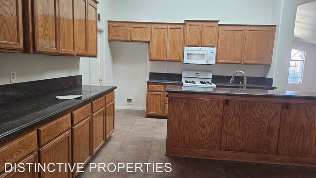Foto del edificio - 4 br, 2 bath House - 10009 COBBLESTONE AVE