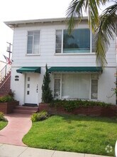 Building Photo - 161 Nieto Ave