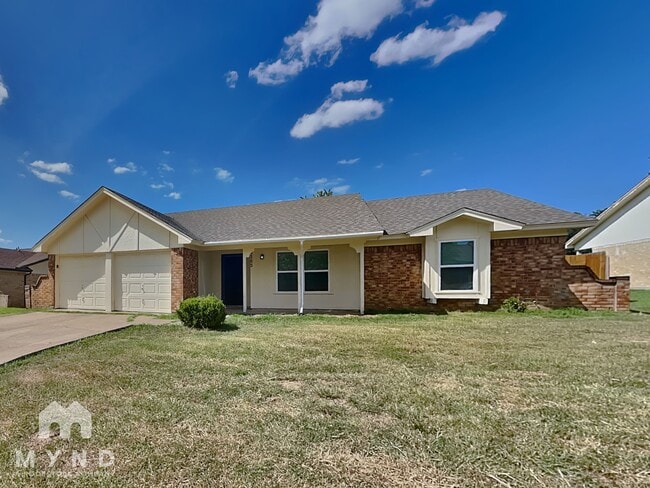 Building Photo - 3305 Heritage Ln