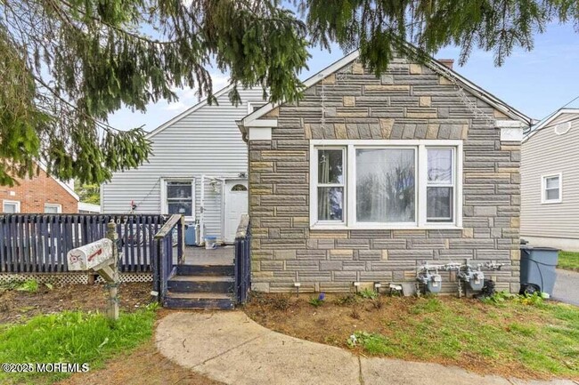 Foto del edificio - 207 Oakwood Ave