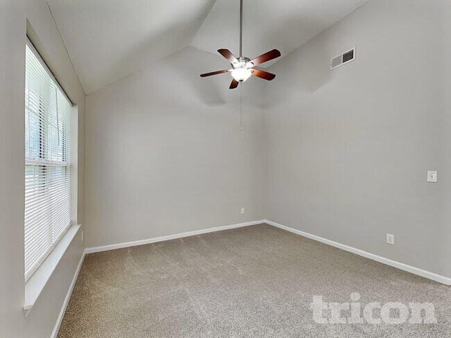 Foto del edificio - 4002 Ward Lake Trail