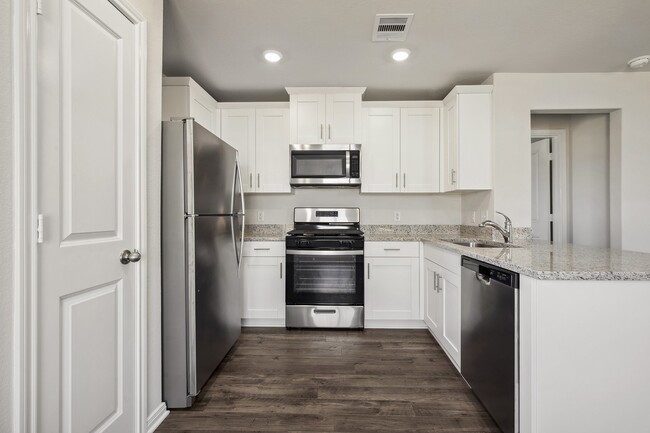 Building Photo - 10410 Red Cardinal Dr