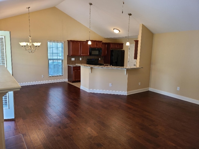 Building Photo - 4808 Hidden Valley Ct