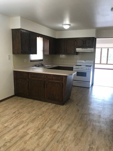 Foto del edificio - 7938 W Addison St