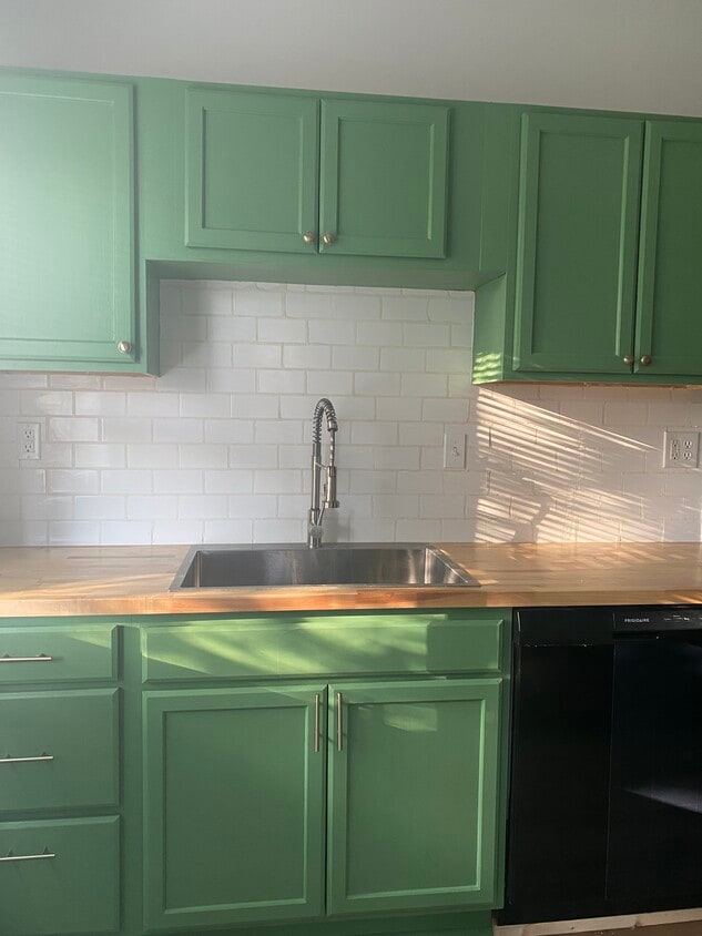 2930 Broadway St Unit 2930, Indianapolis, IN 46205 Condo for Rent in