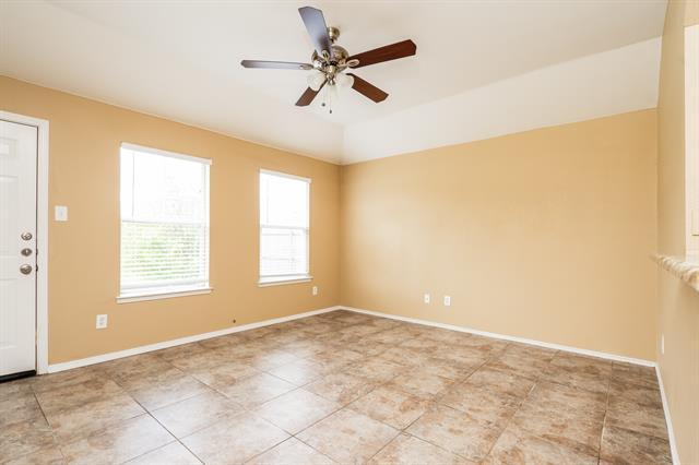 Foto del edificio - 1611 Emily Ln