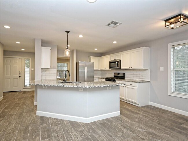 Building Photo - 209 Pheasant Ridge Dr