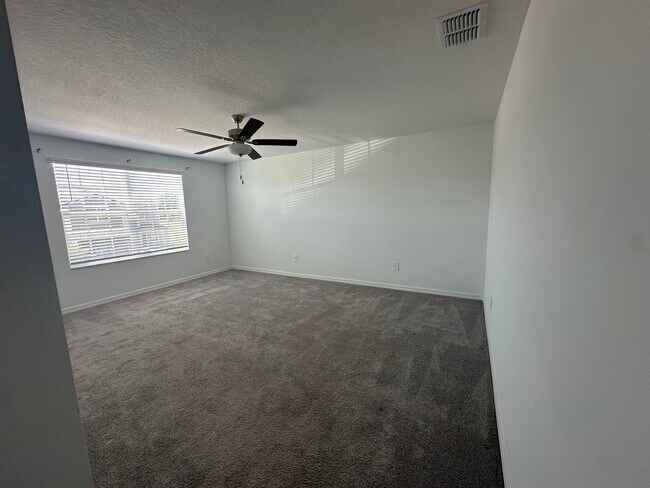 Foto del edificio - 2505 Victorious Fls Ave