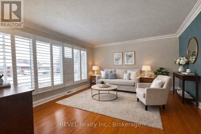 Building Photo - 63 Thompson Ave