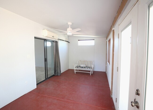 Foto del edificio - 421 E Lester St