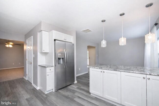 Building Photo - 304 Coventry Way