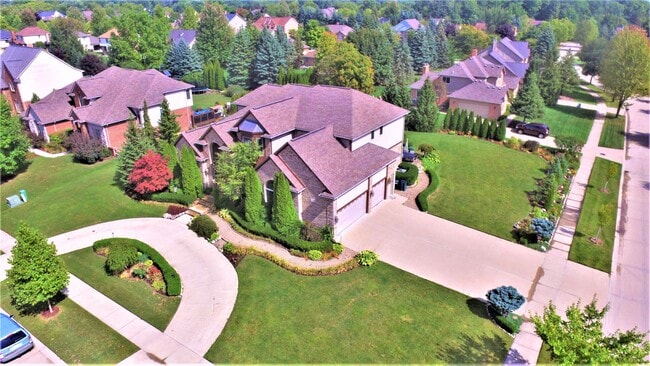 Building Photo - 6768 Merrick Dr
