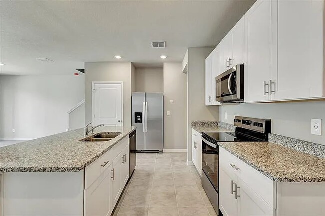 Foto del edificio - 5788 SE Edgewater Cir
