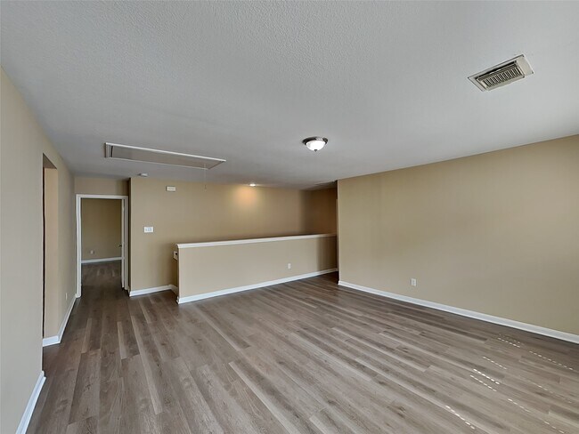 Foto del edificio - 18107 Quiet Ridge Ln