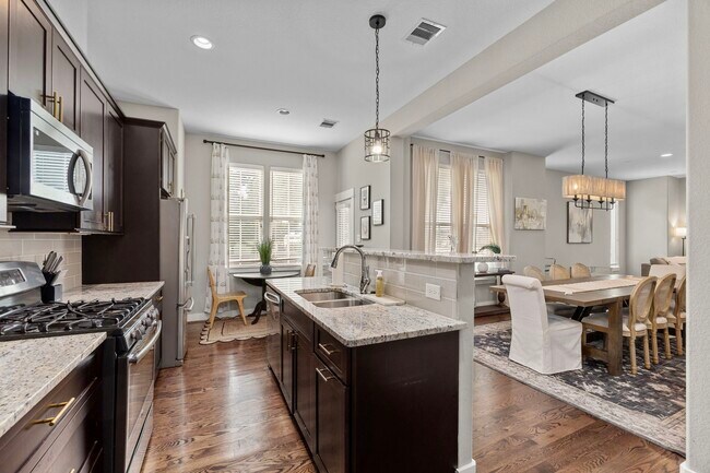 Foto del edificio - 1314 W 21st St